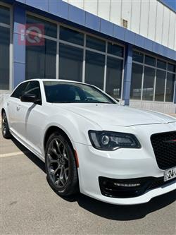 کرایسلەر 300